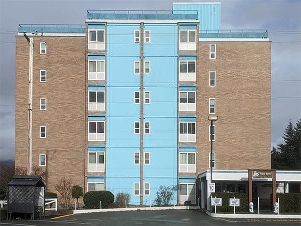 SeniorHome.ca - Pioneer Towers
