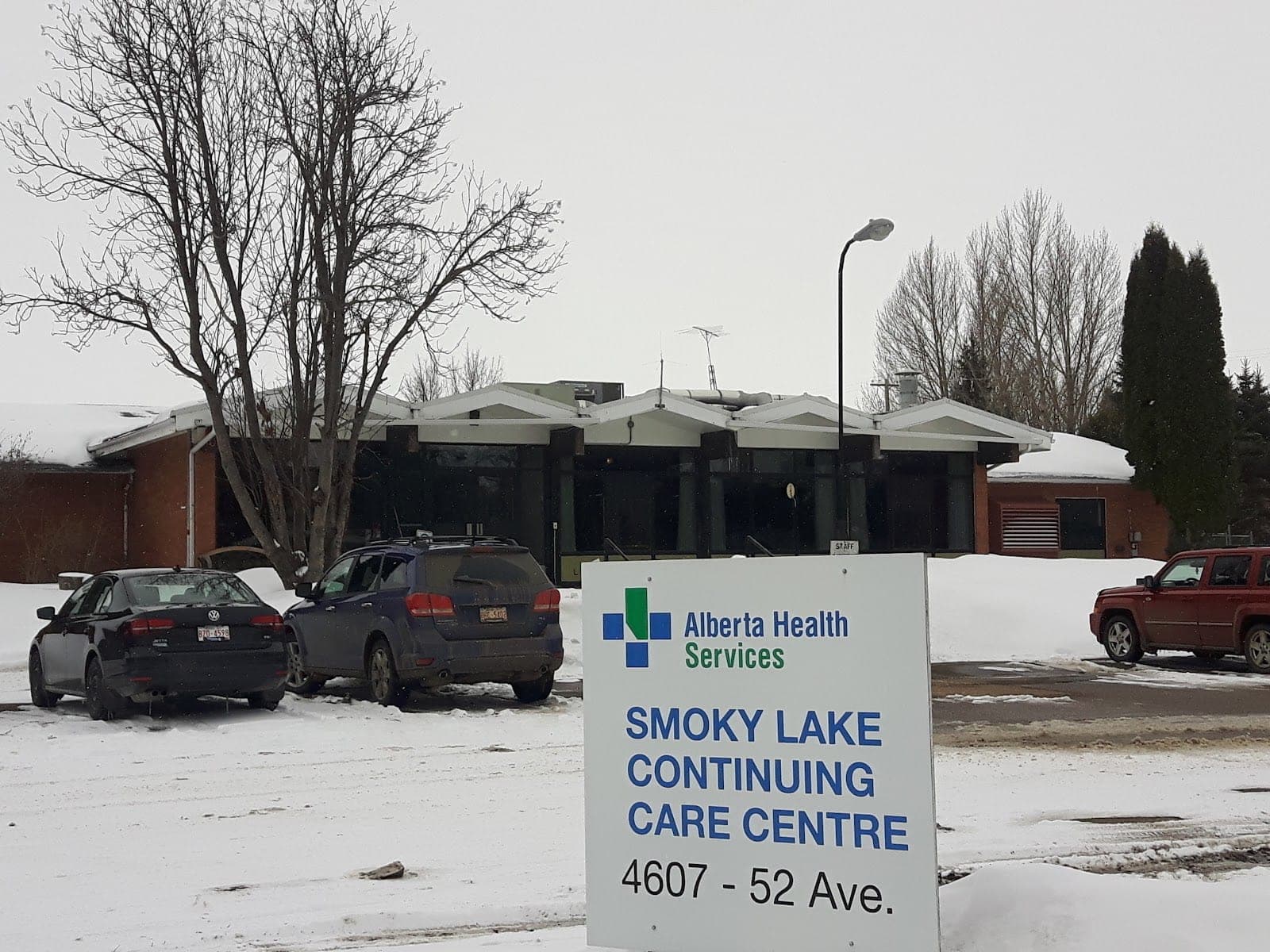 Smoky Lake Continuing Care Centre (photo: Hank Holowaychuk, via Google)