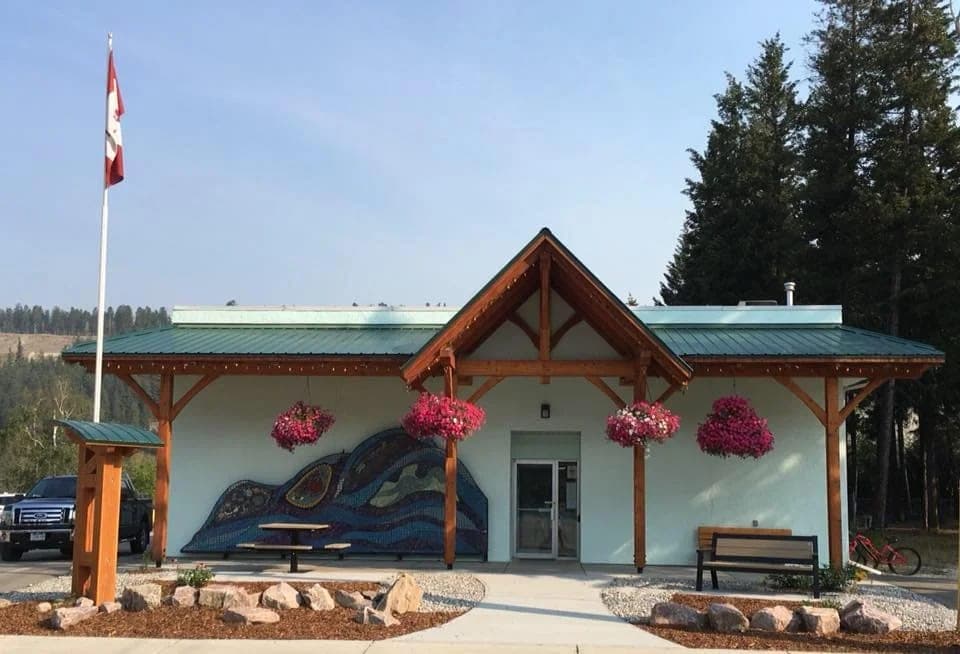 SeniorHome.ca - Golden & Region Seniors Society and Centre