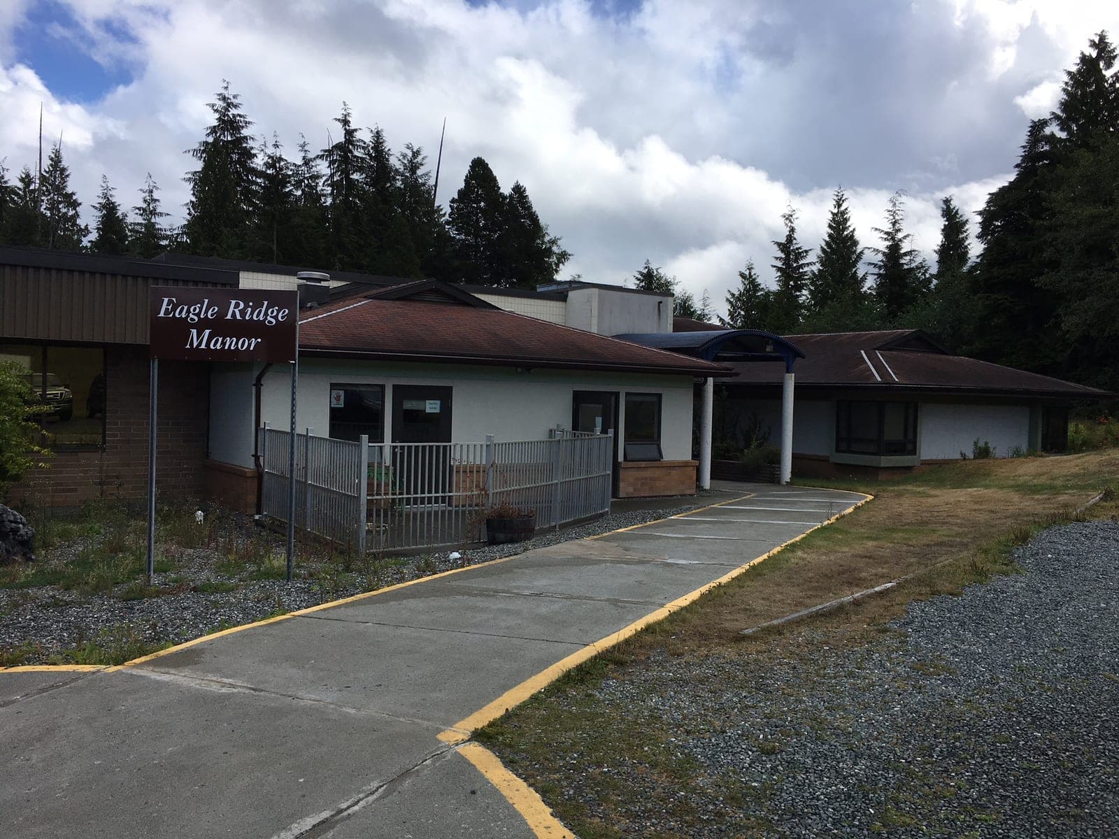 SeniorHome.ca - Eagle Ridge Manor