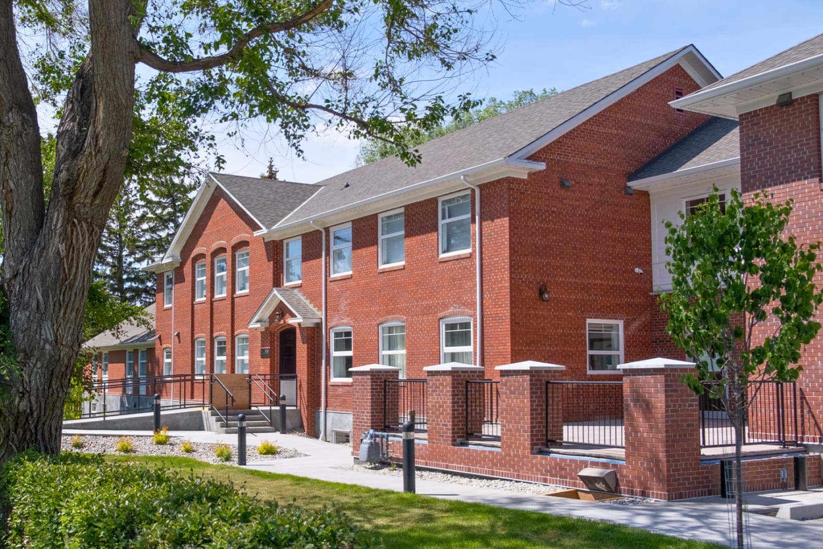 SeniorHome.ca - Green Acres Foundation Housing