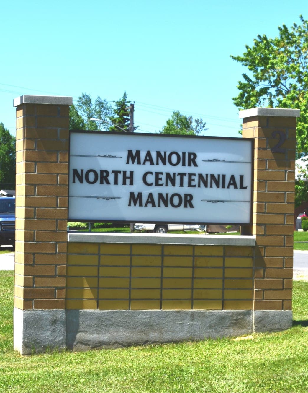 SeniorHome.ca - North Centennial Manor