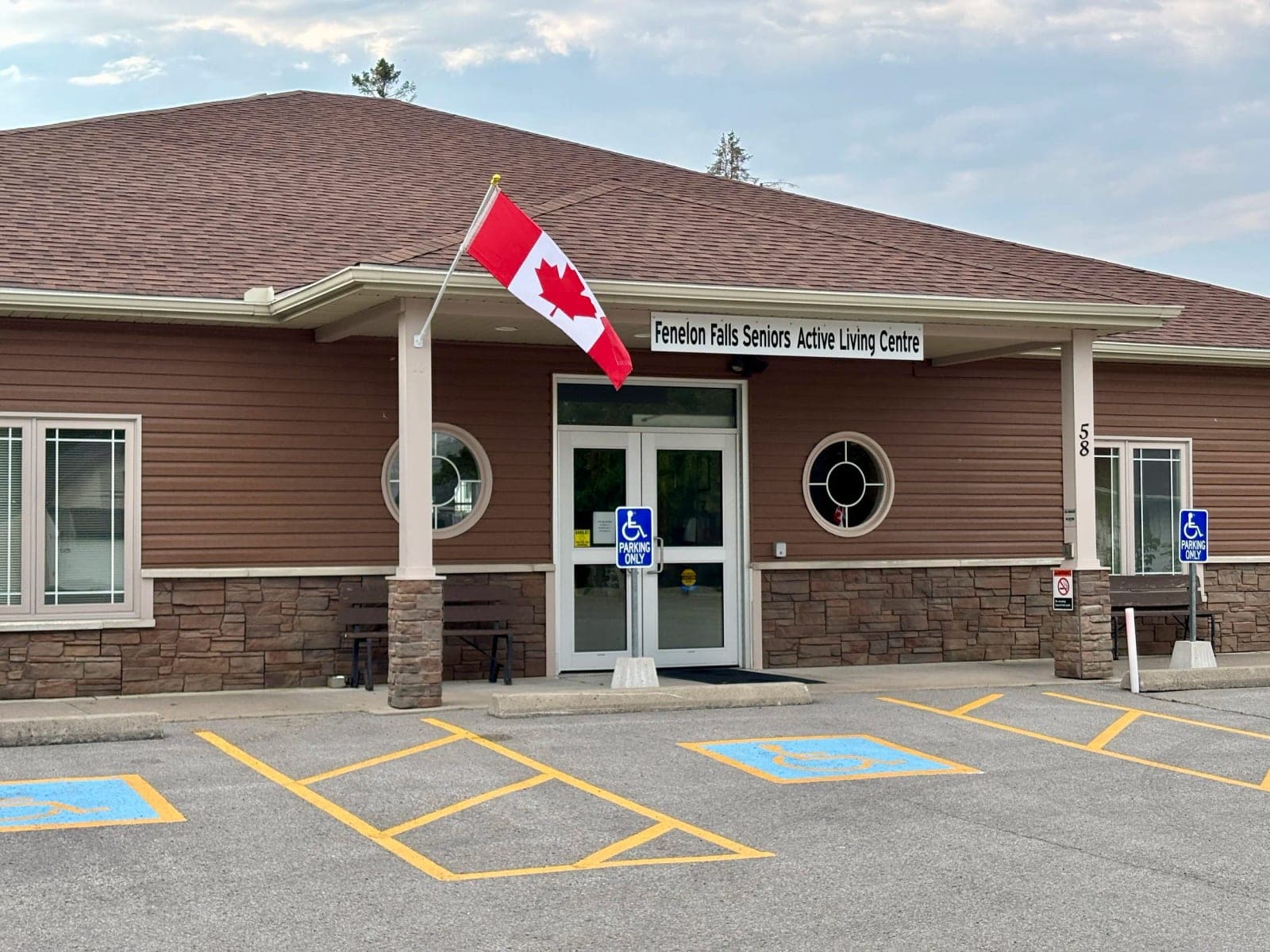 SeniorHome.ca - Senior Citizens Club Of Fenelon Falls