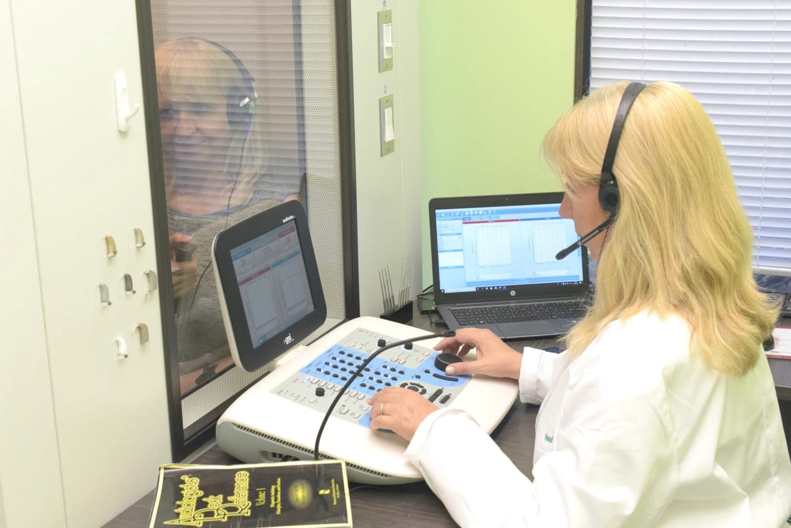 SeniorHome.ca - Hearing Aid and Balance Clinic