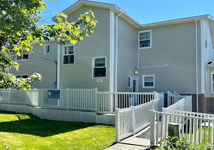 Cherry Lane Manor - Photo 1