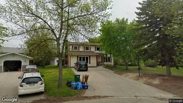Linden Place (Google Street View)