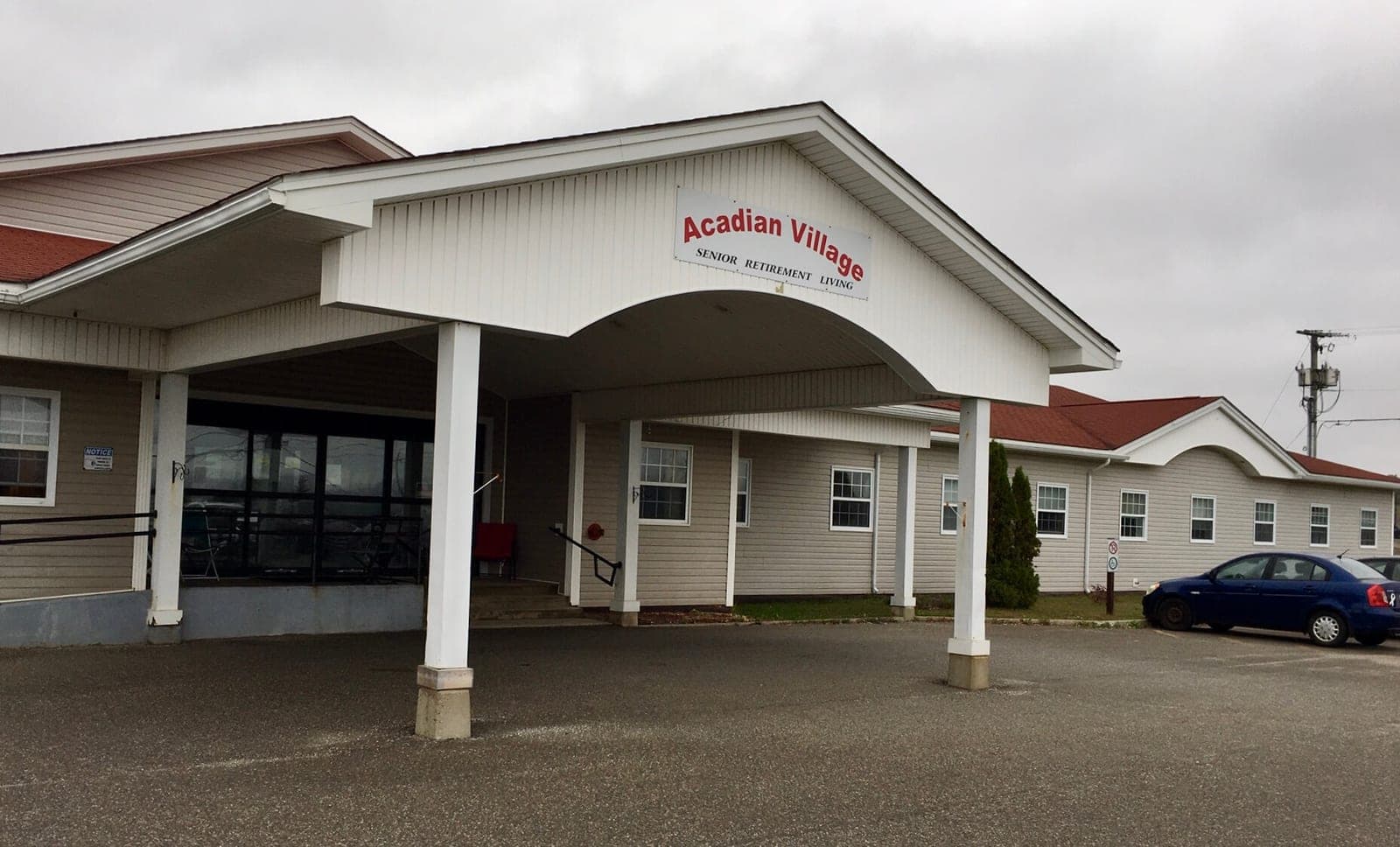 SeniorHome.ca - Acadian Village