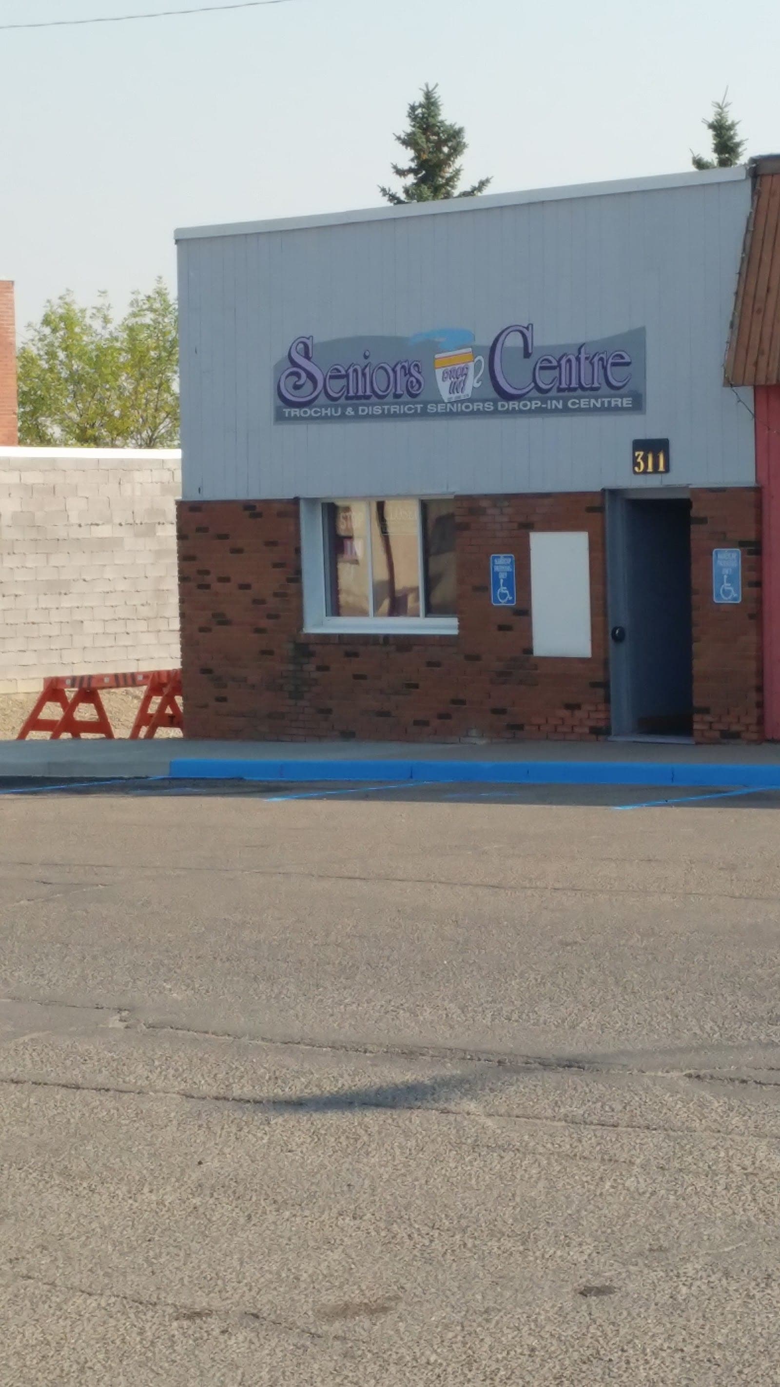 Seniors Citizen's Drop In Centre (photo: Maryanne (Mary), via Google)