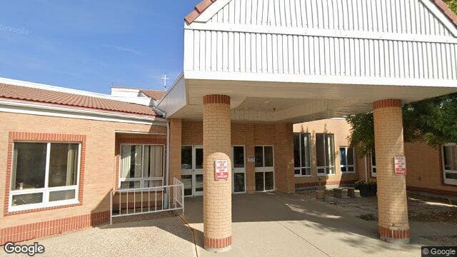 St Joseph's Hospital/Foyer d'Youville (Google Street View)