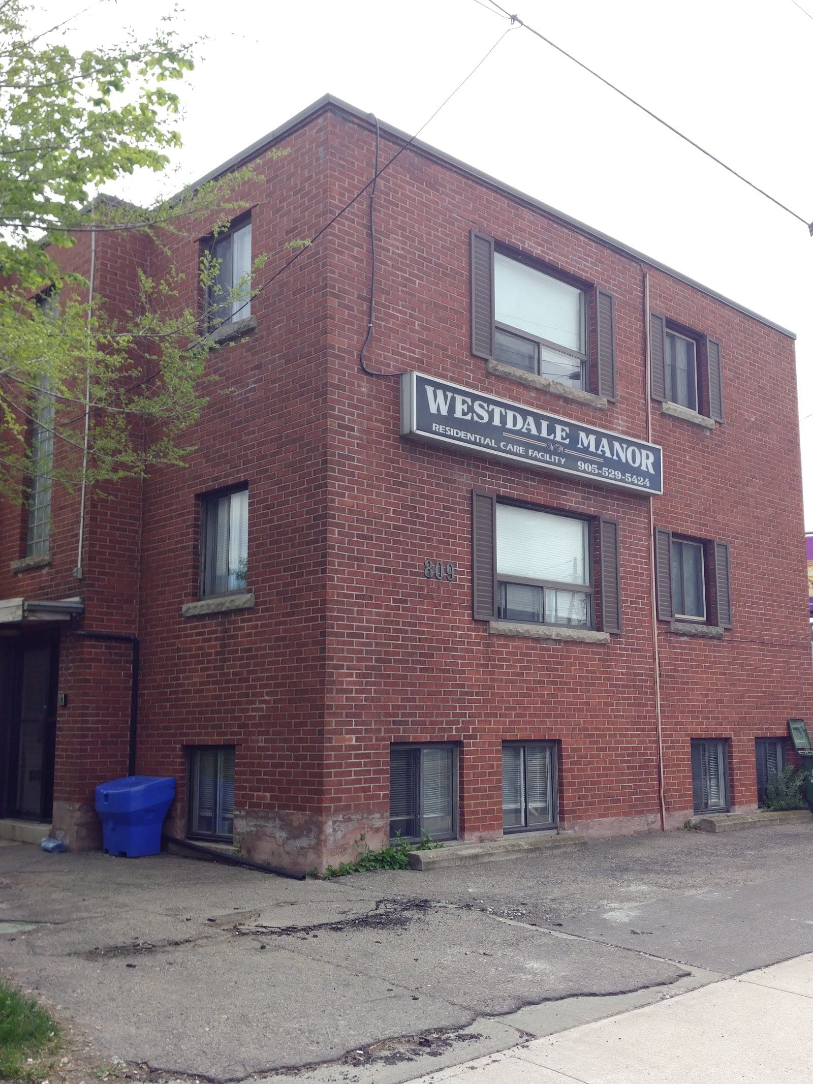 West Valley Suites (photo: Kyle, via Google)