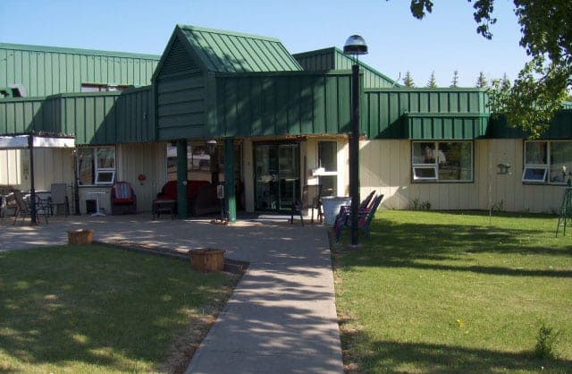 SeniorHome.ca - Father Filas Manor