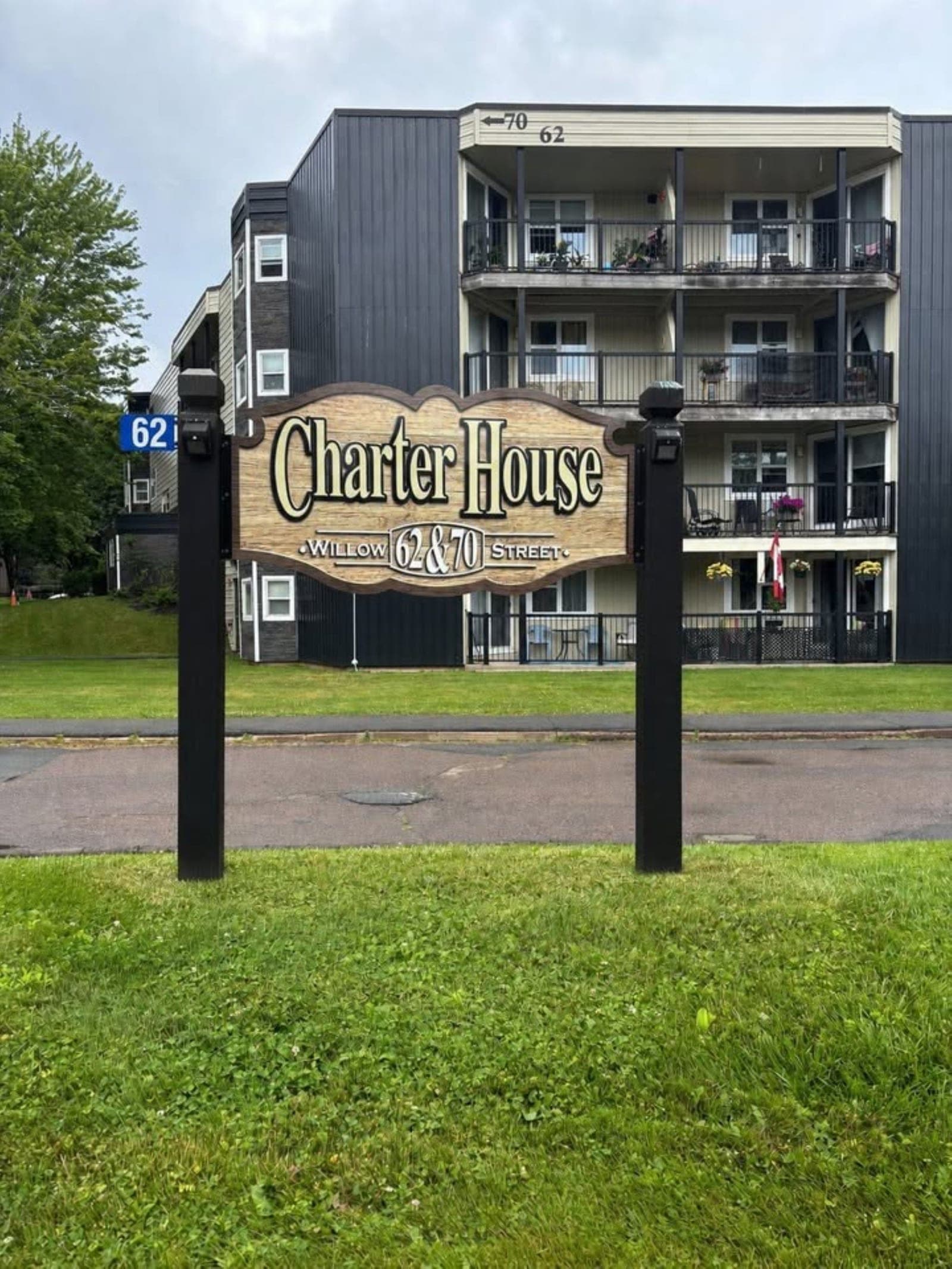SeniorHome.ca - Charter House