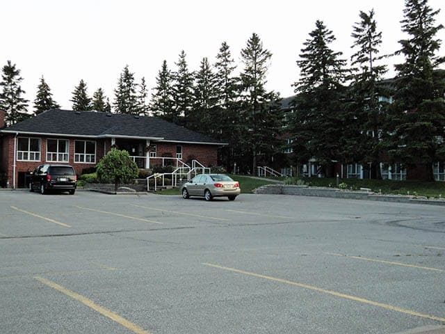SeniorHome.ca - Heritage Gardens East