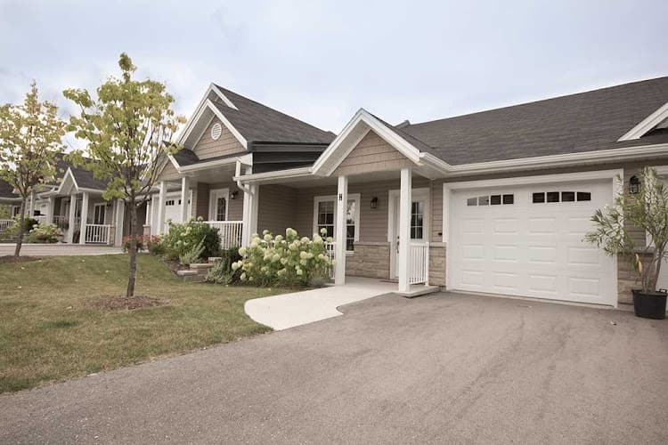 Seasons Retirement Community in Brantford - Photo 1