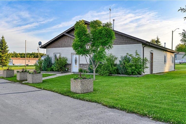 SeniorHome.ca - Deer Meadows