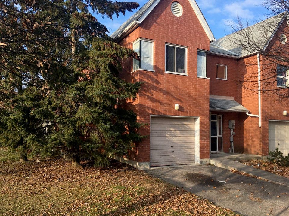 SeniorHome.ca - Mearns Meadows