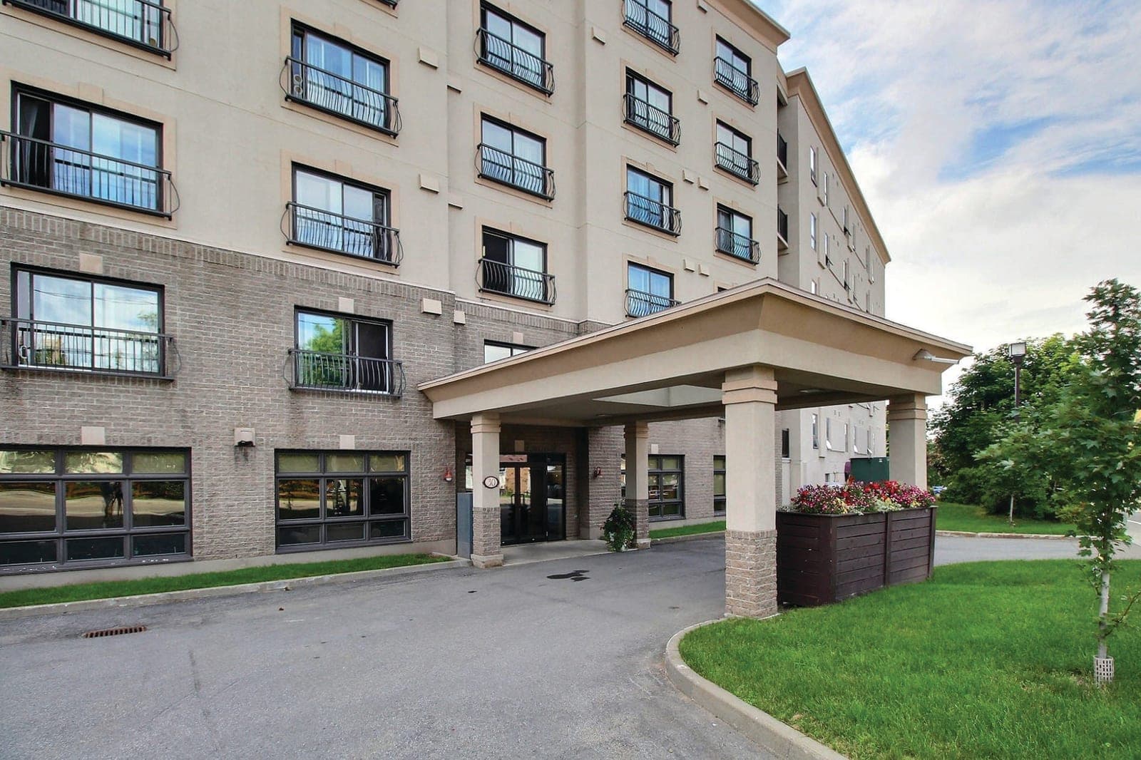 SeniorHome.ca - Habitation MGR Deschenes