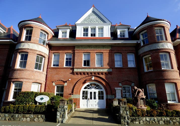 The Cridge Centre for the Family - Photo 1