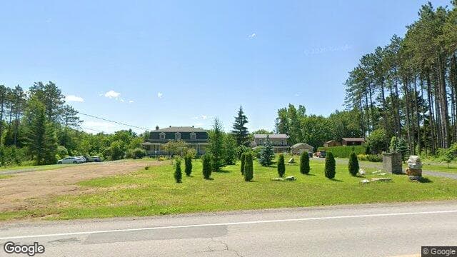 L'Oasis Sous Les Pins (Google Street View)