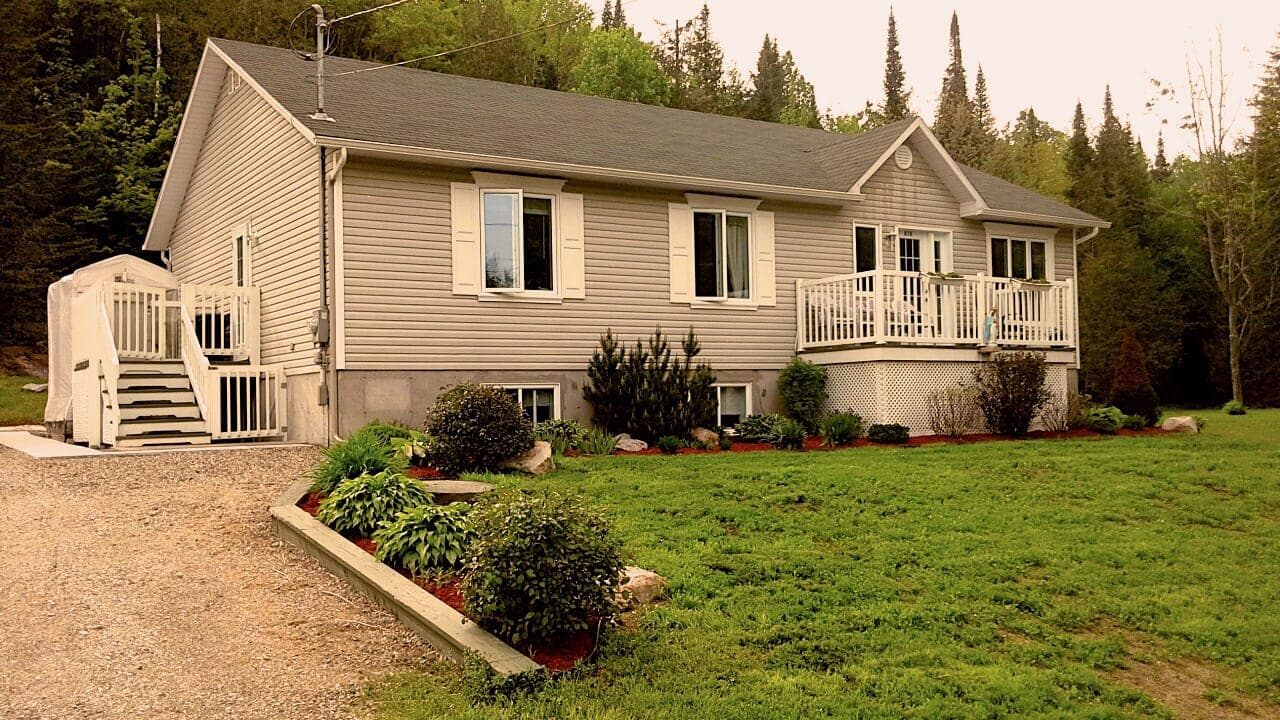 SeniorHome.ca - Residence Lacoursiere Alzhmnr