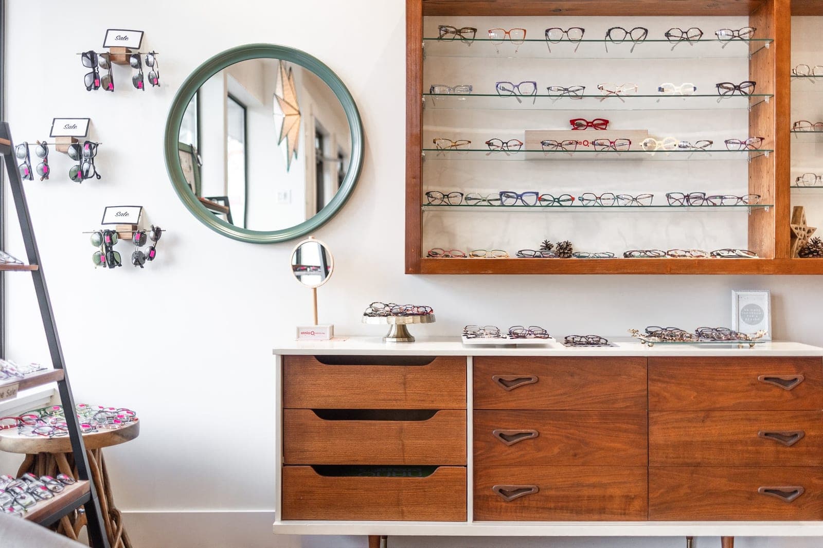 SeniorHome.ca - Focal Point Optometry, Dr. Ryan Magyar
