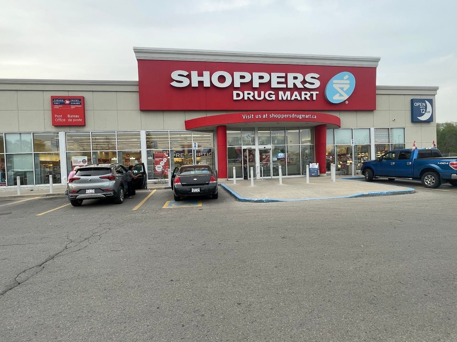 Shoppers Drug Mart (photo: Li Xinglong, via Google)