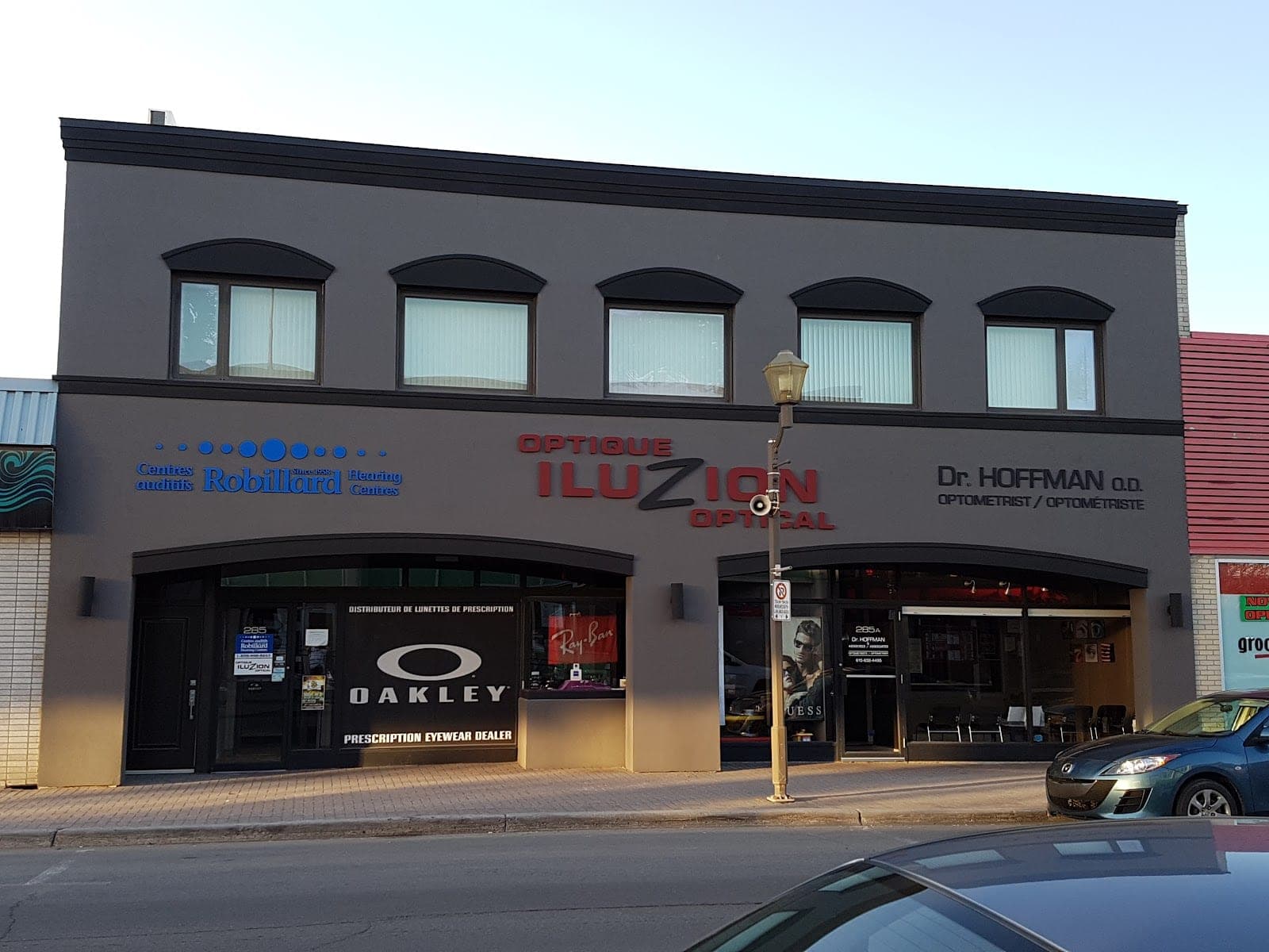 Iluzion Optical (photo: Mark Springs, via Google)