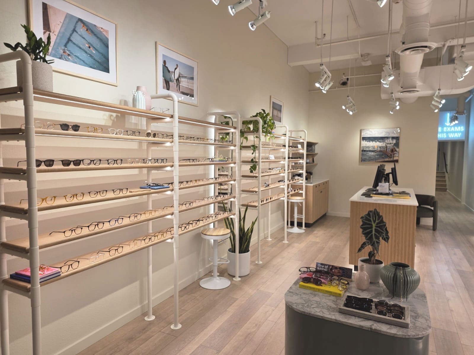 SeniorHome.ca - Bailey Nelson & Optometry - Main Street