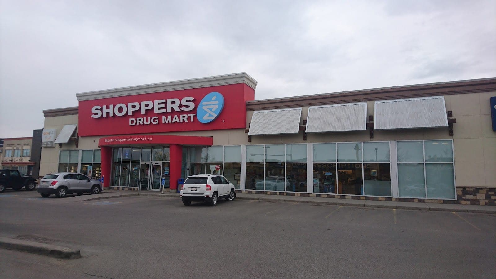 Shoppers Drug Mart (photo: Obi1kaswabby, via Google)