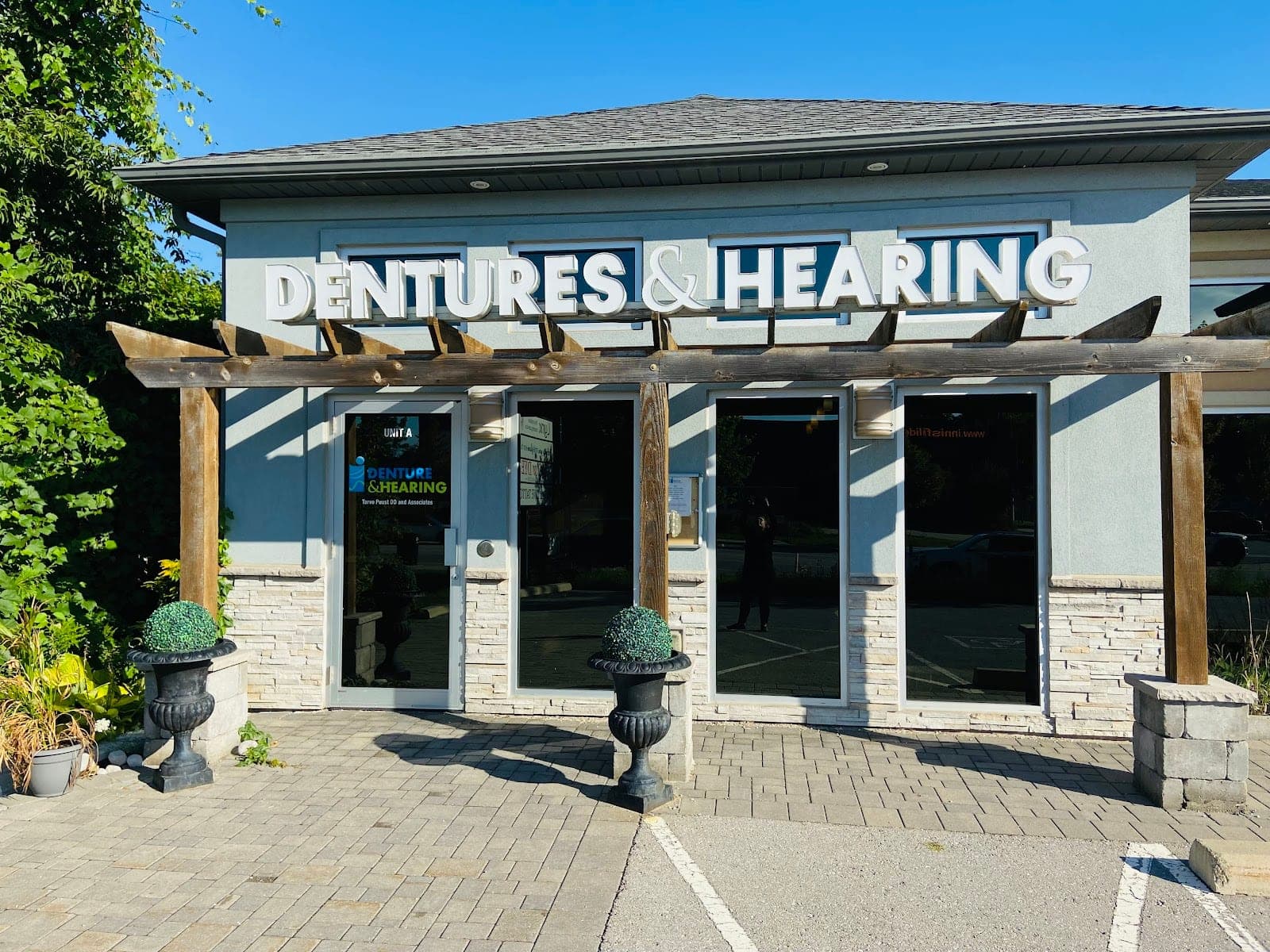 Innisfil Denture Clinic (photo: Innisfil Denture Clinic, via Google)
