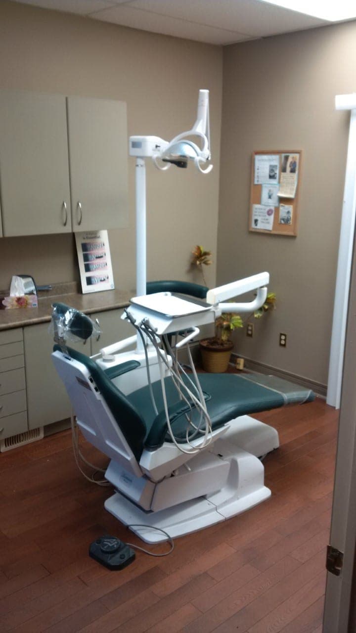 Simcoe Denture Clinic (photo: Simcoe Denture Clinic | Denture Clinic in Barrie, via Google)