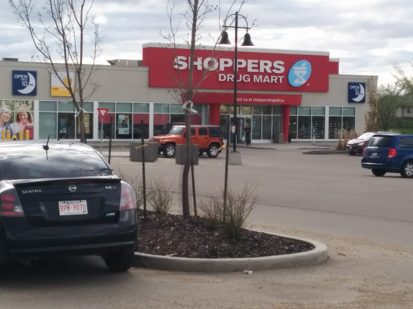 Shoppers Drug Mart (photo: M. Jafari, via Google)