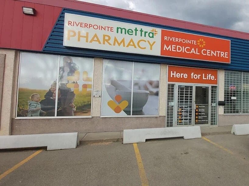 SeniorHome.ca - Riverpointe mettra Pharmacy