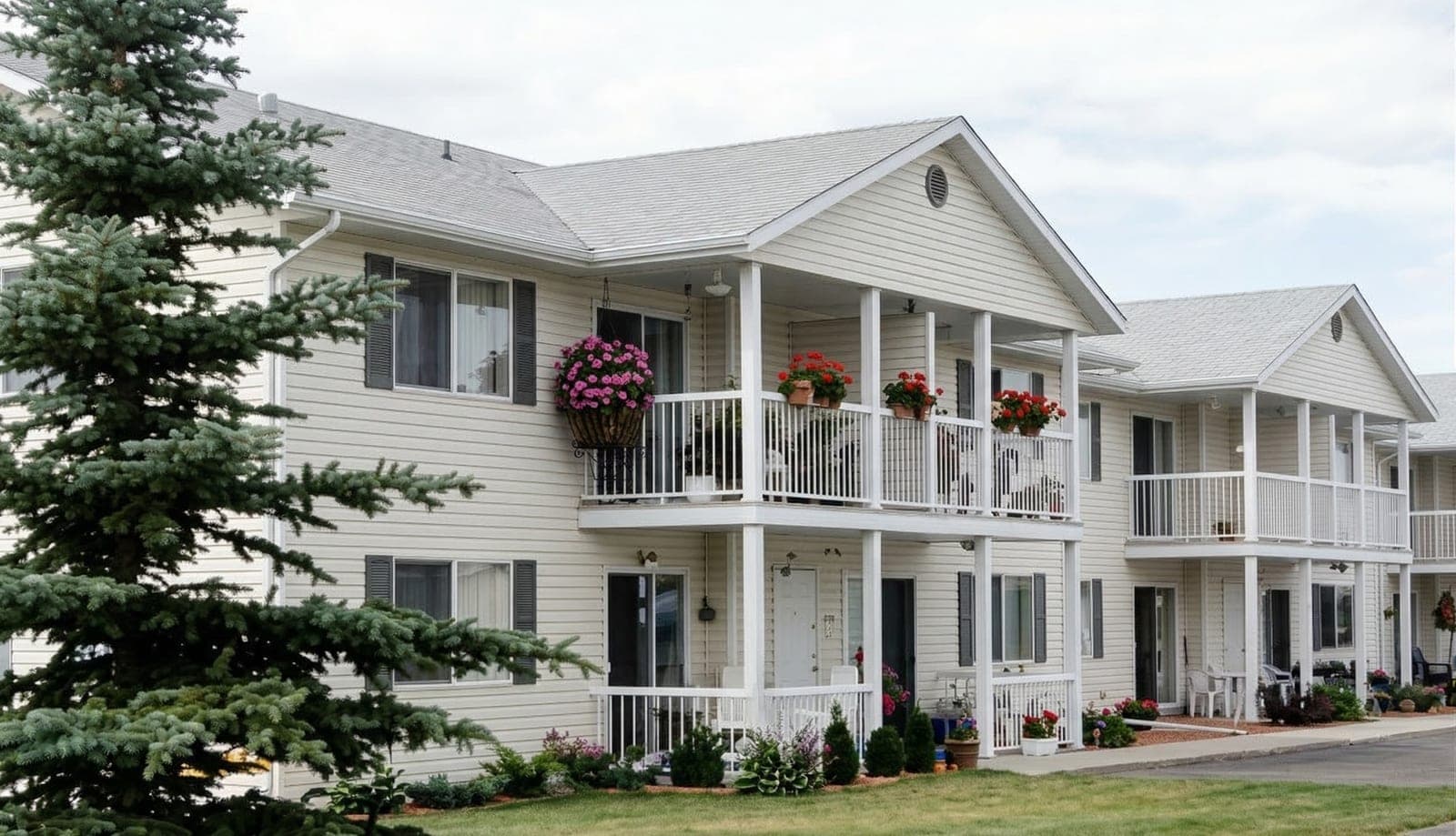 SeniorHome.ca - Northridge Estates Housing Society