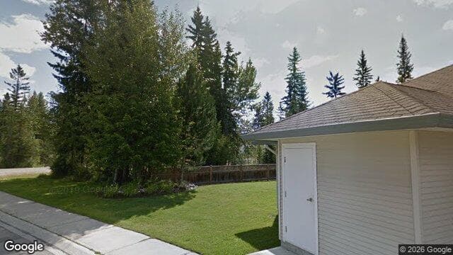 Molnar Gardens (Google Street View)
