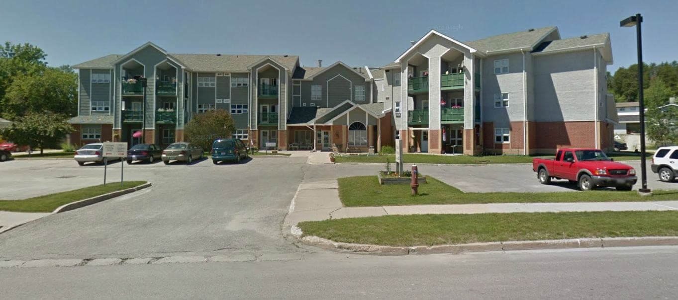 SeniorHome.ca - Sioux Towers