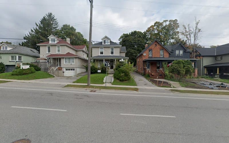 Lillie's Place - Photo 1