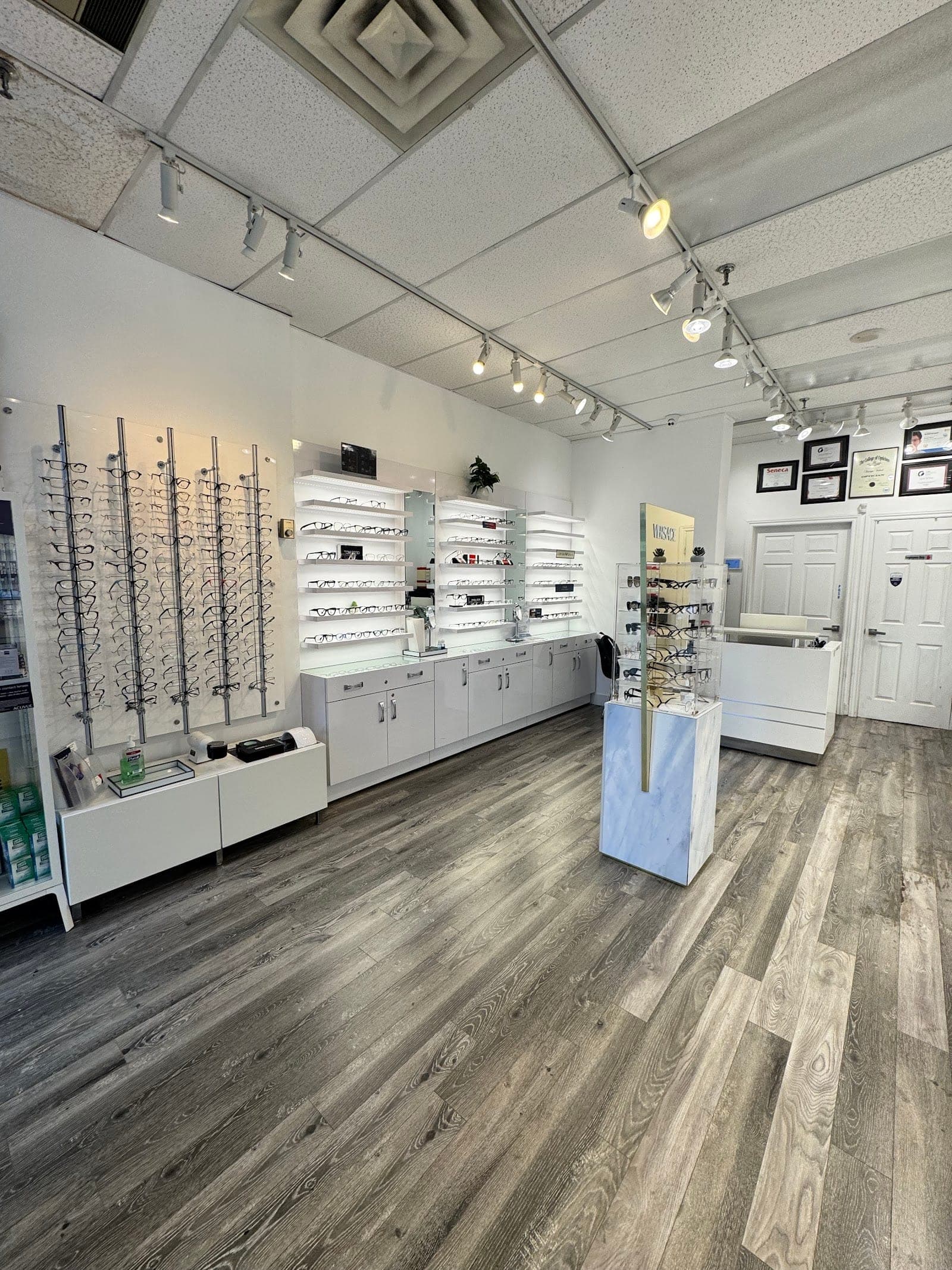 Lensfra Eyecare - Optometrists And Eye Care Toronto (photo: Lensfra Eyecare - Optometrists And Eye Care Toronto, via Google)