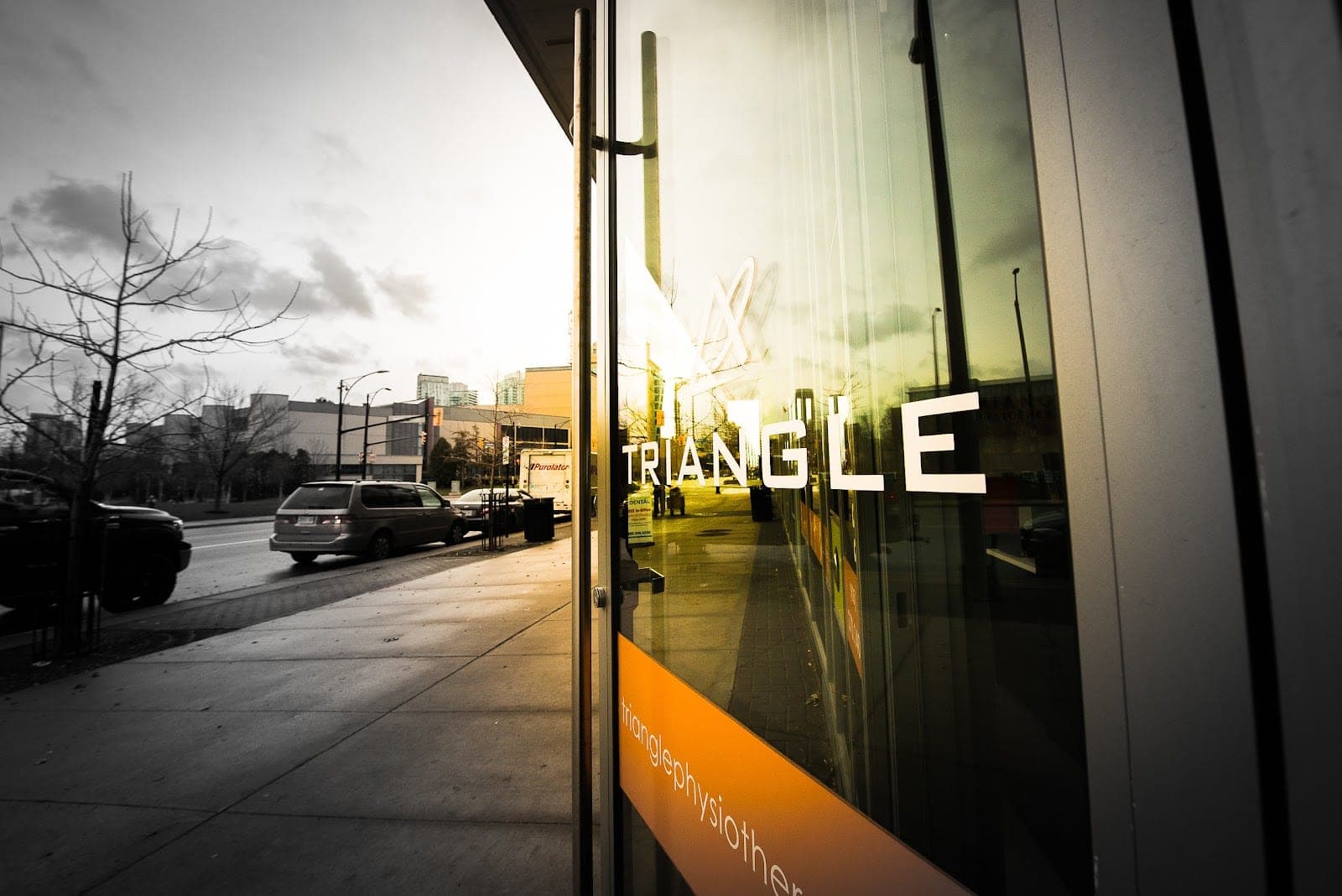 Triangle Physiotherapy Queens Quay (photo: Triangle Physiotherapy Queens Quay, via Google)