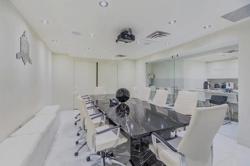 SeniorHome.ca - Yorkville Sports Medicine Clinic