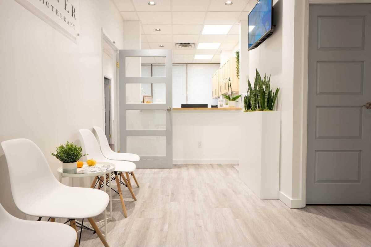 SeniorHome.ca - Clover Physiotherapy