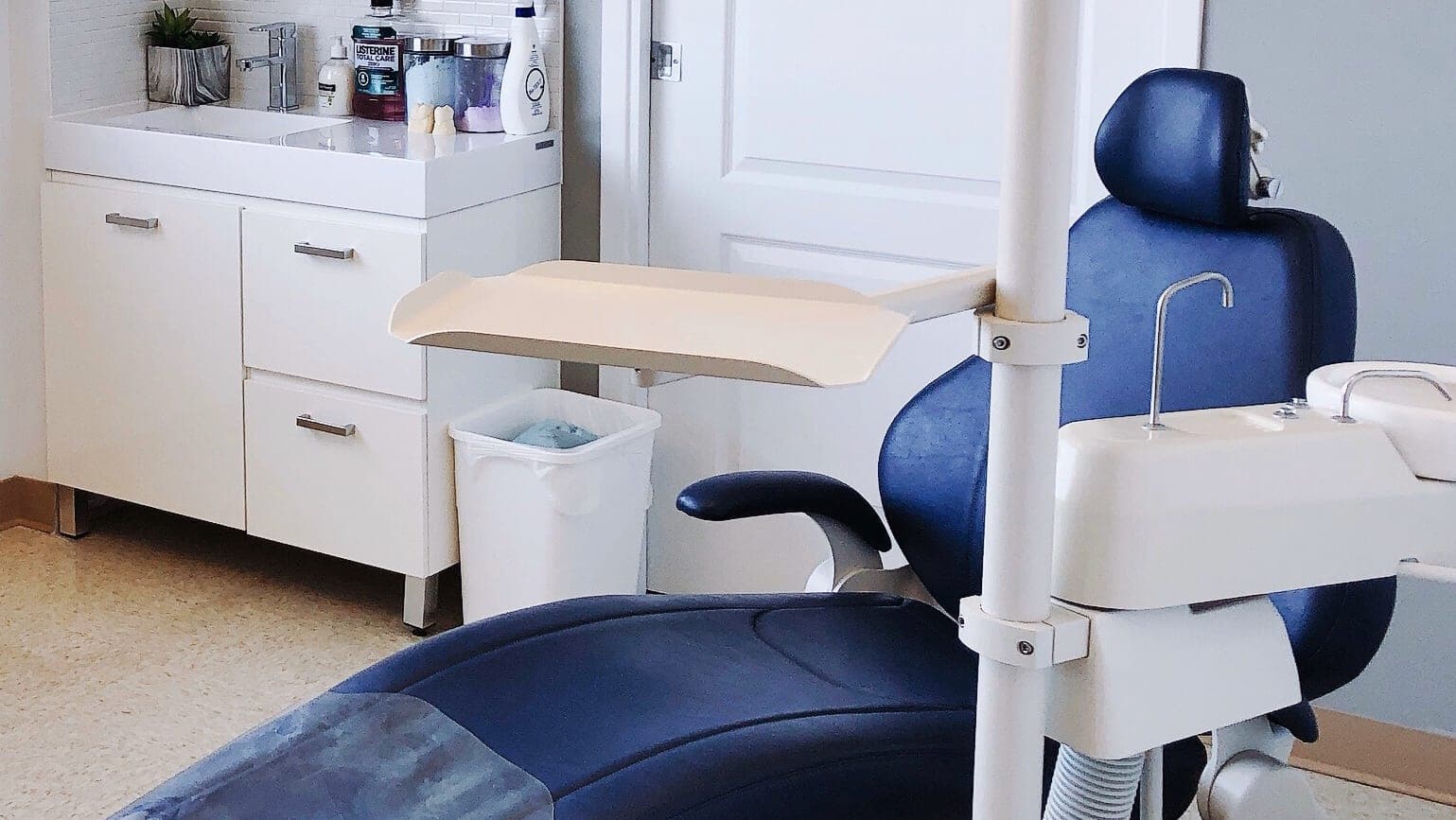 Clinique de Denturologie Square (photo: Clinique de Denturologie Square, via Google)