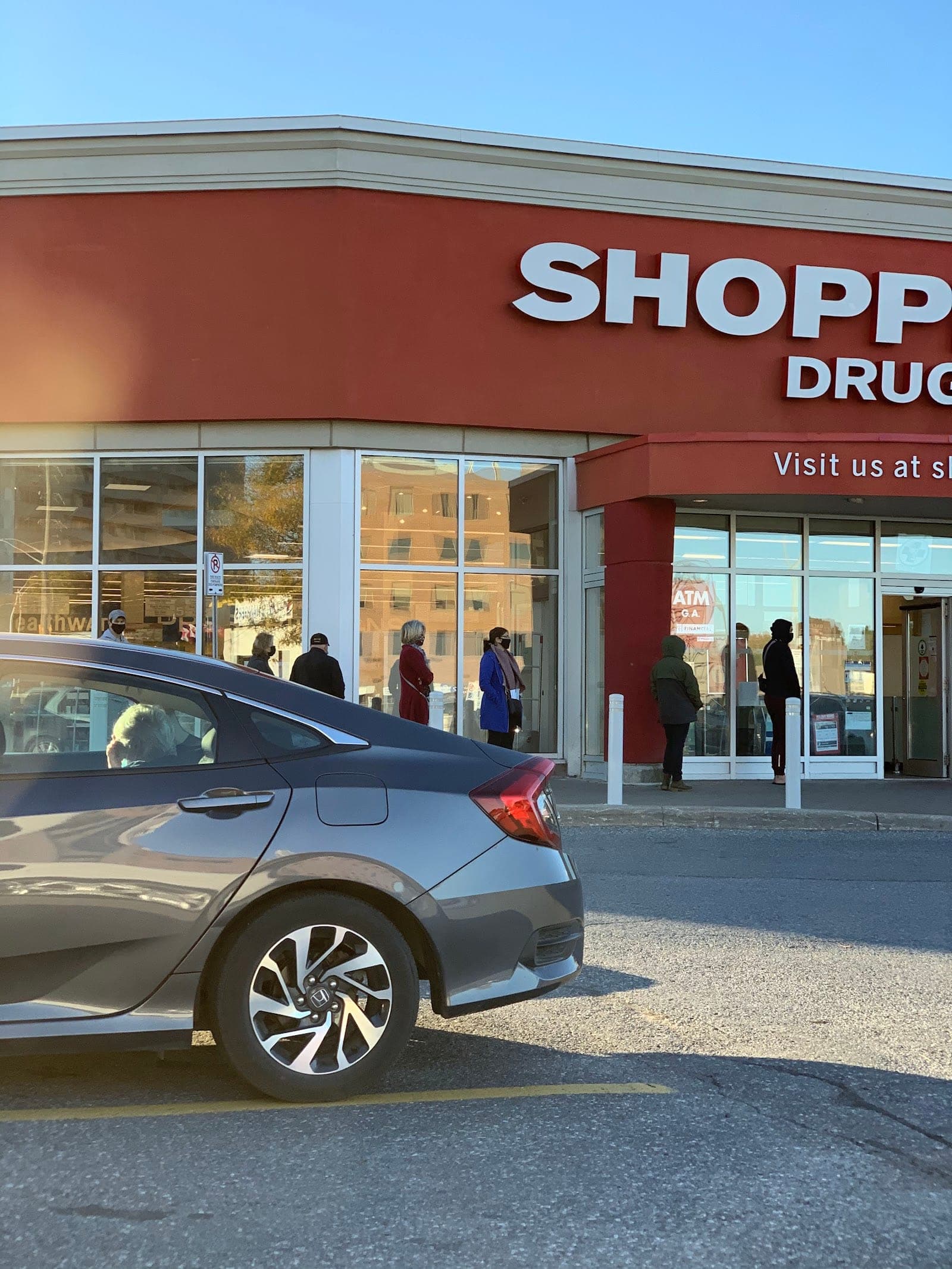Shoppers Drug Mart (photo: Henry, via Google)