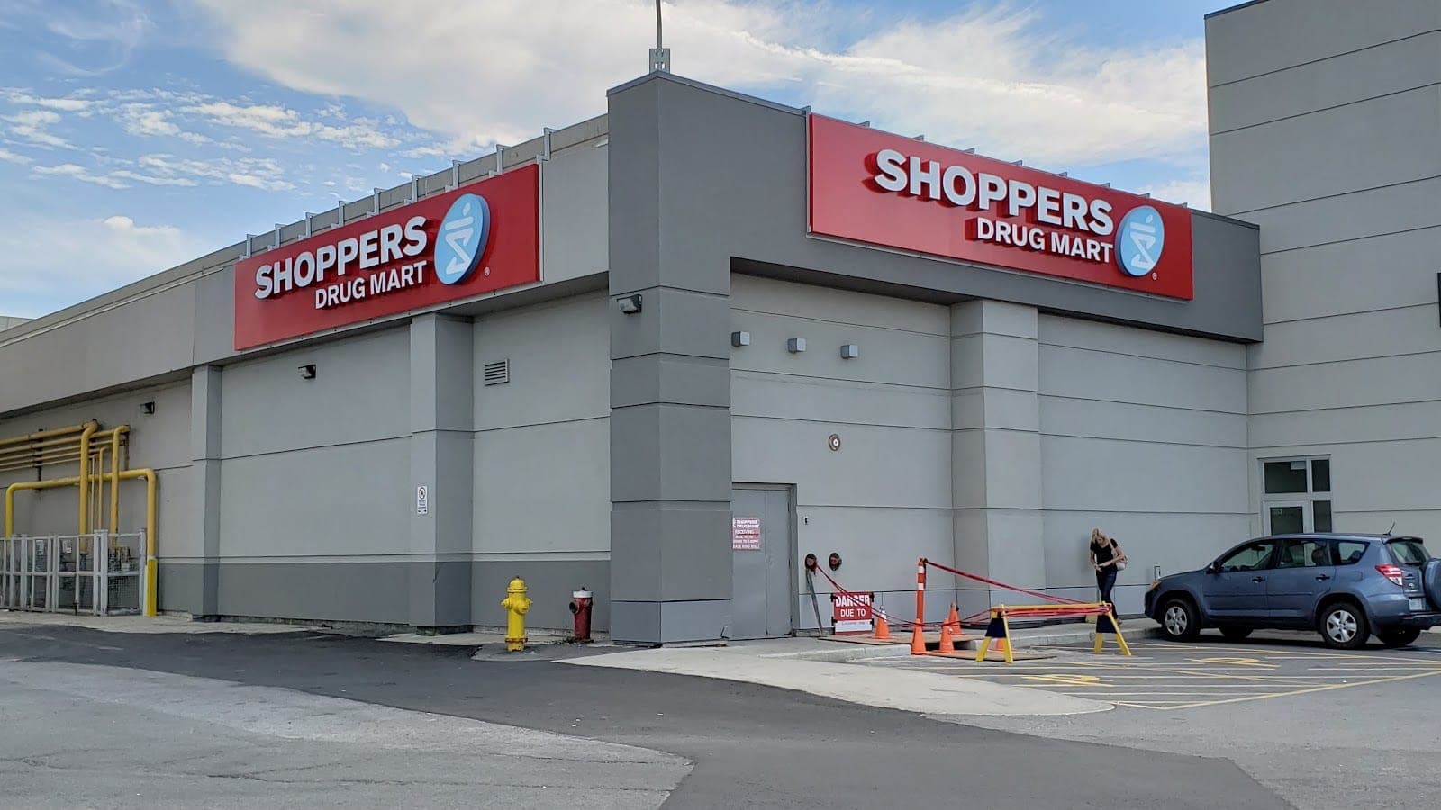 Shoppers Drug Mart (photo: José Rambaut, via Google)