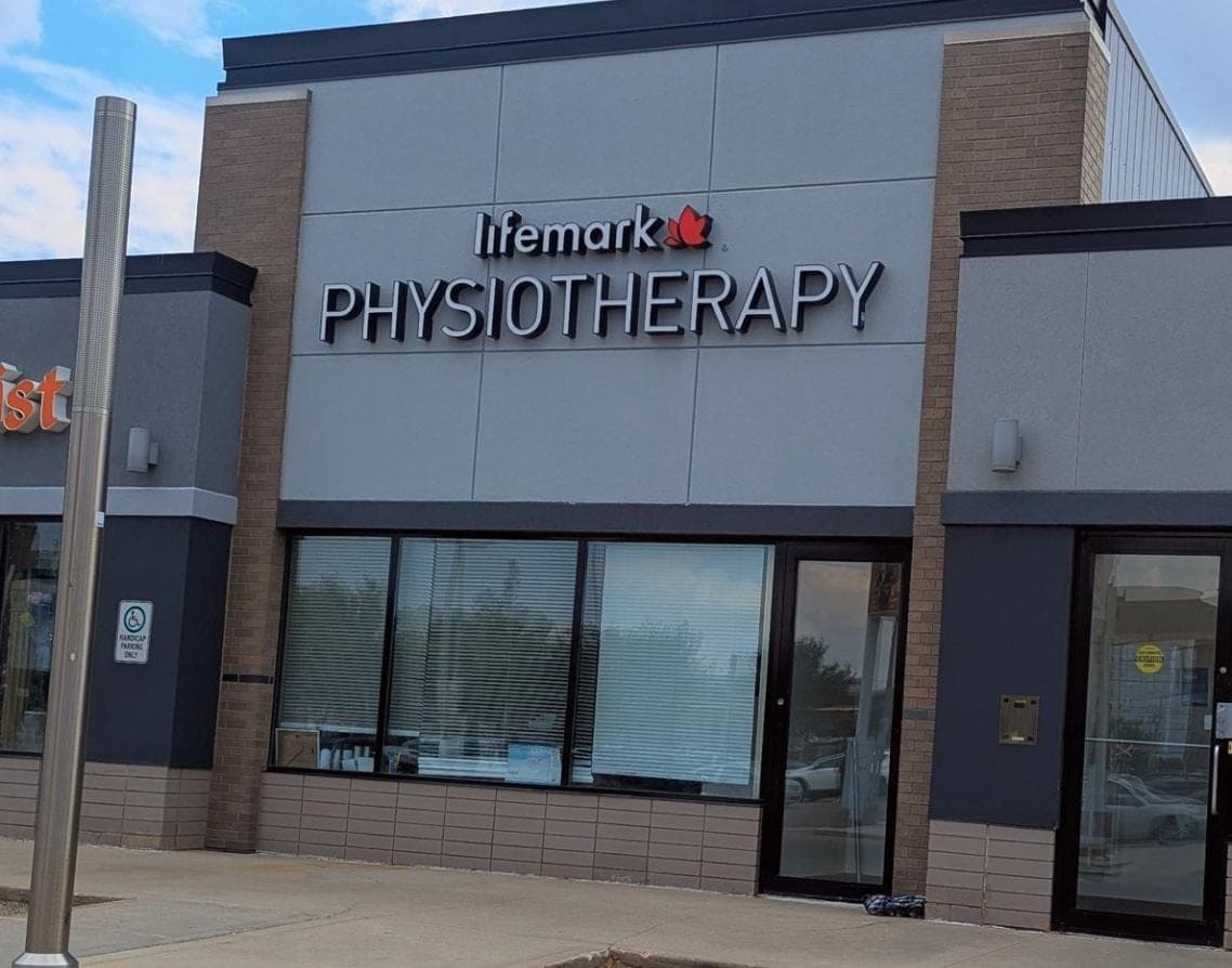 SeniorHome.ca - Lifemark Physiotherapy Kingsway