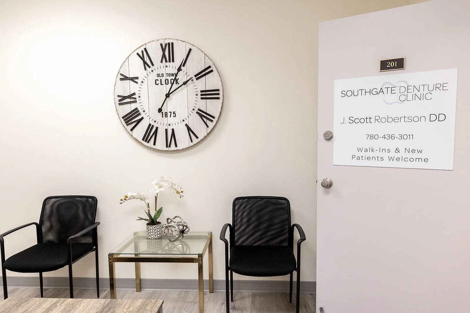 SeniorHome.ca - Southgate Denture Clinic