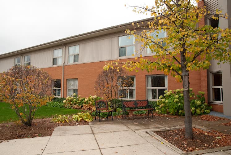 Extendicare Ridgeview Long-Term Care Home - Photo 1