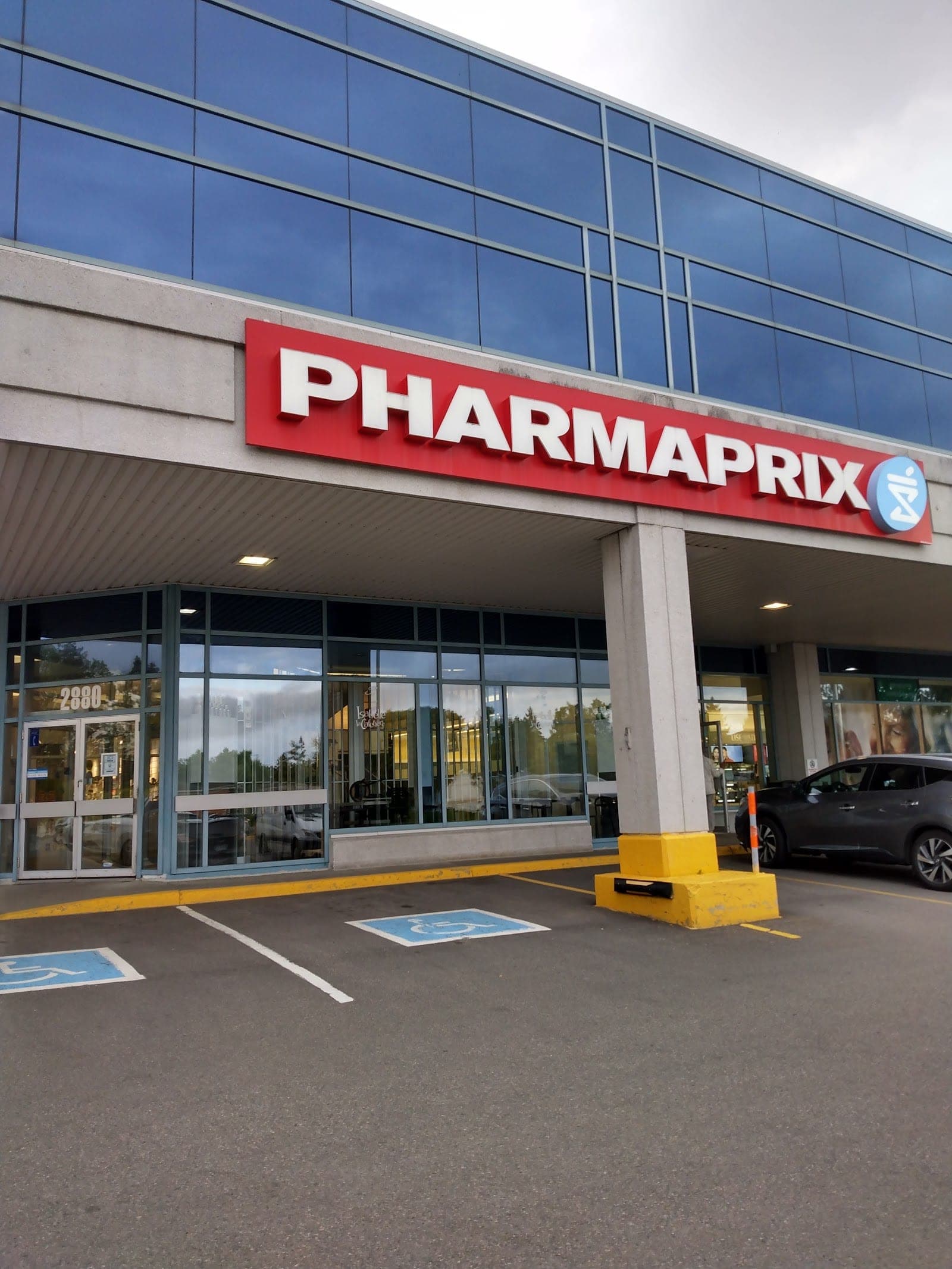 Shoppers Drug Mart (photo: Gurpreet Mann, via Google)