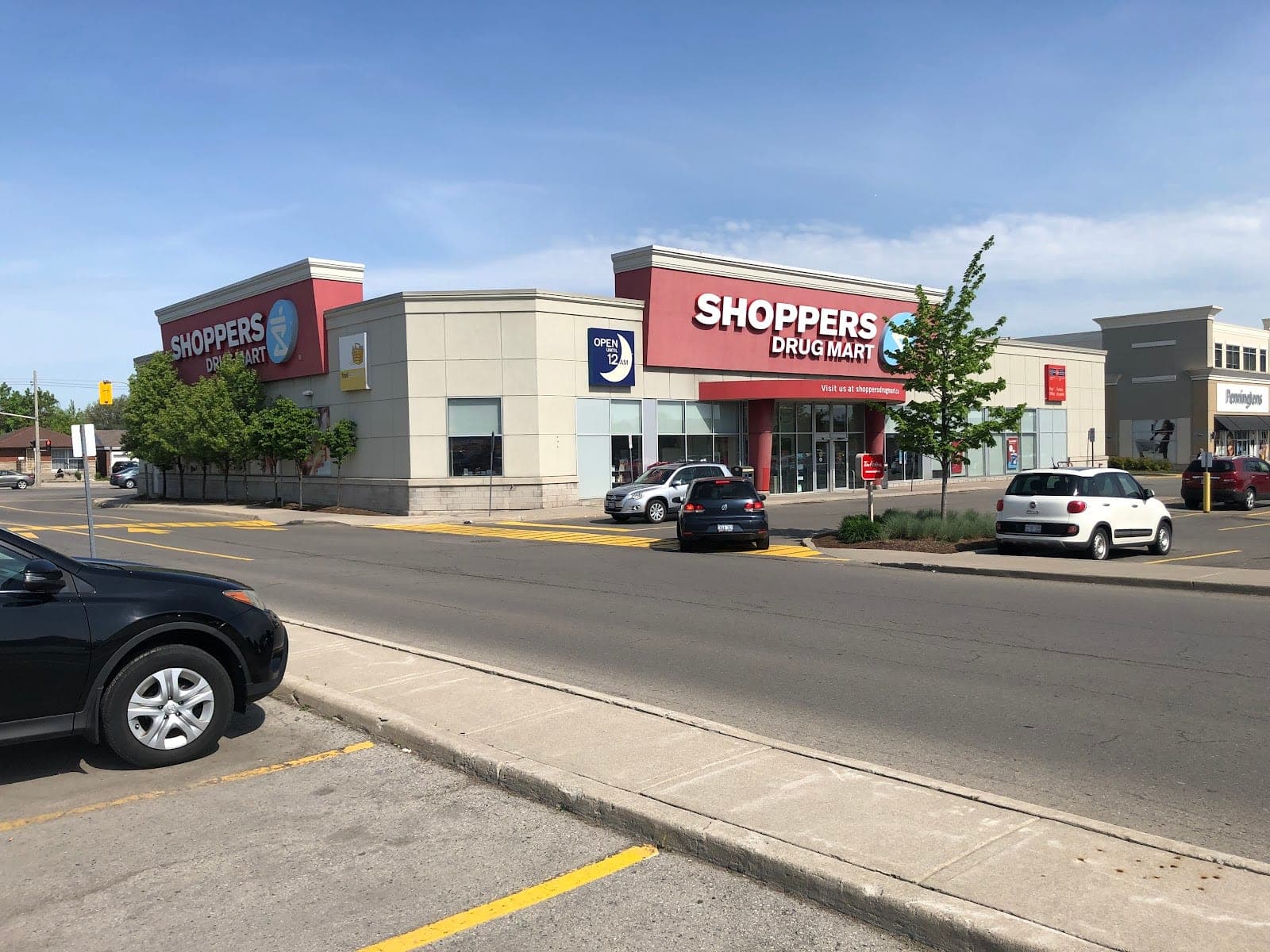Shoppers Drug Mart (photo: Quits Official, via Google)