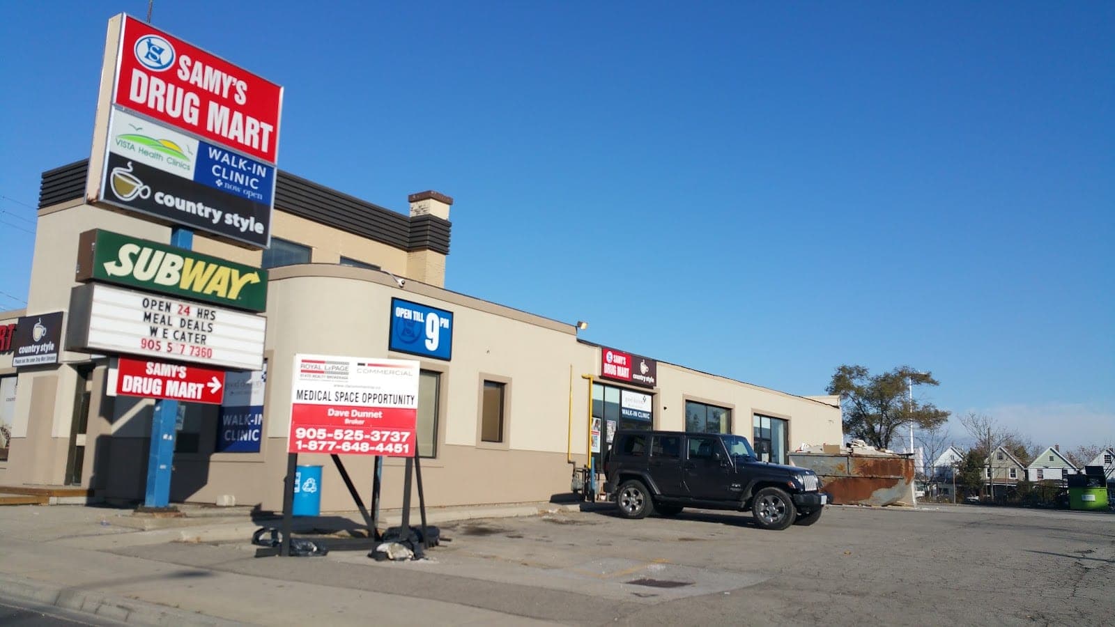 Samys Drug Mart (photo: Beto Pinto, via Google)